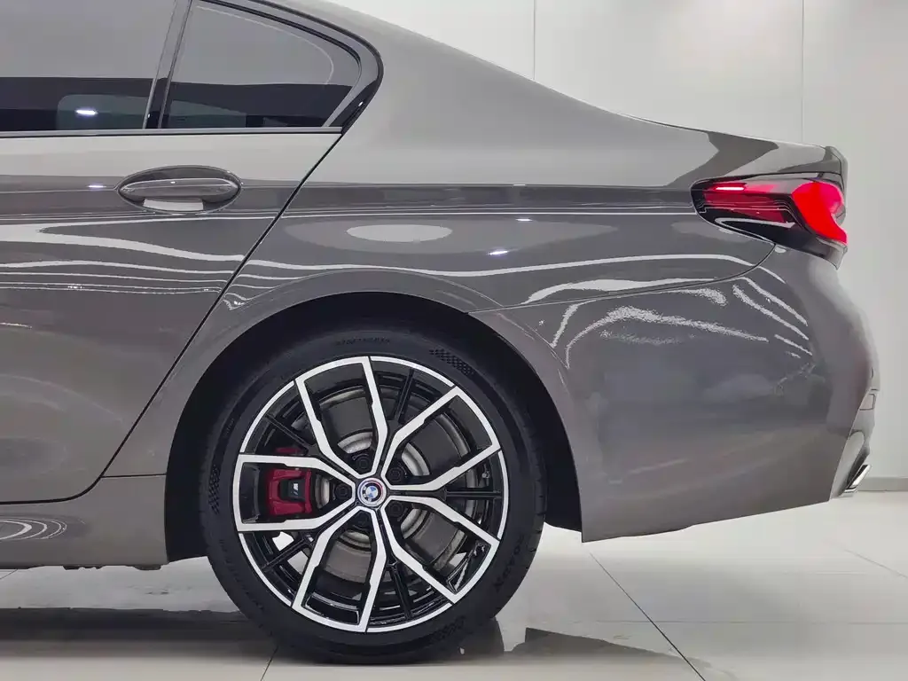 BMW 5 Series (Import) — фото 9