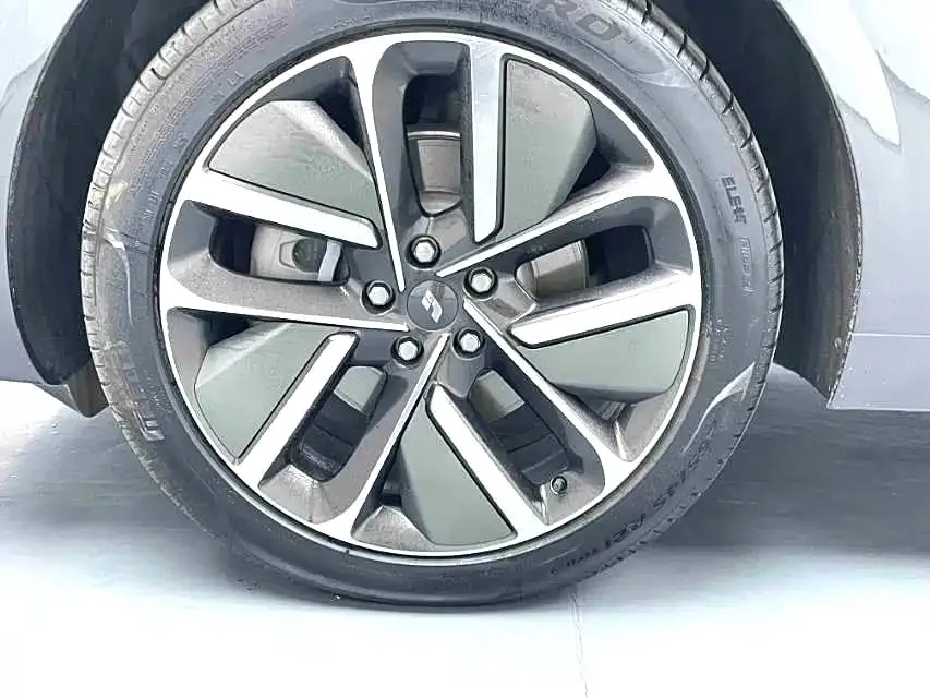 Li Auto L6 2025 из CN, фото 6