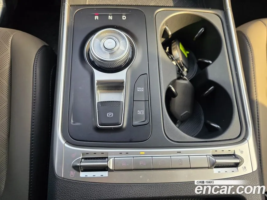 Kia Carnival — фото 10