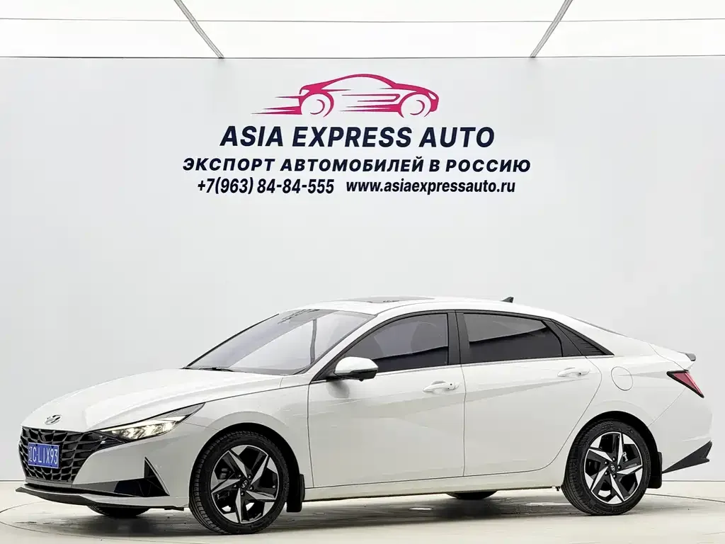 Hyundai Elantra — фото 1