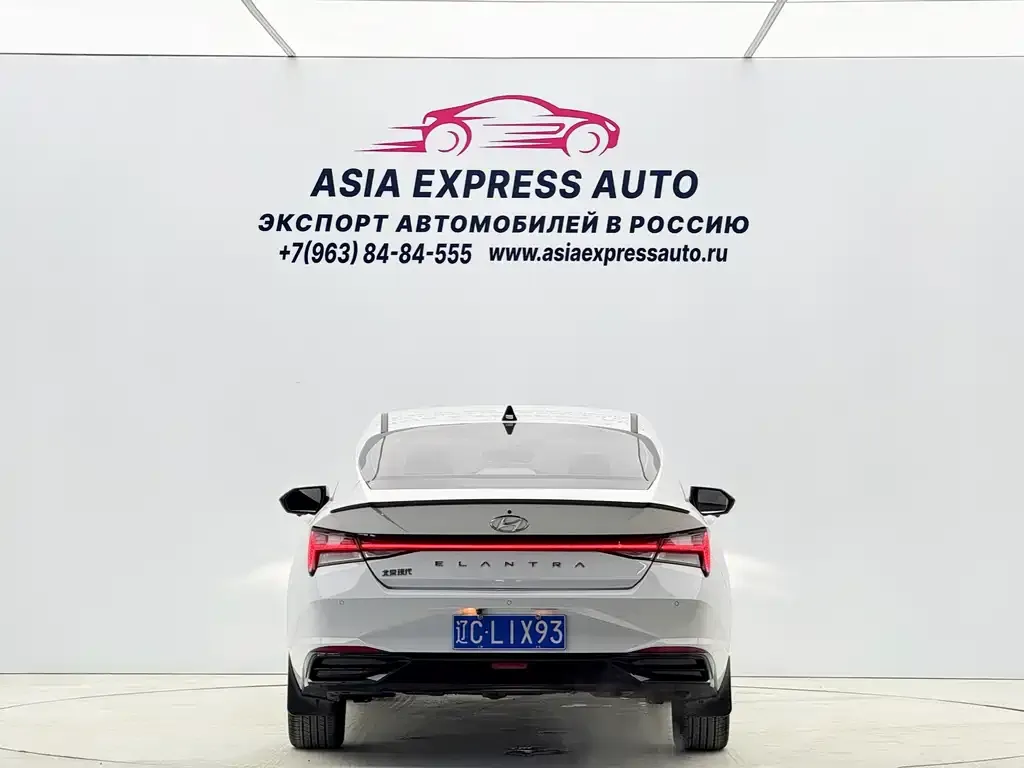 Hyundai Elantra — фото 7
