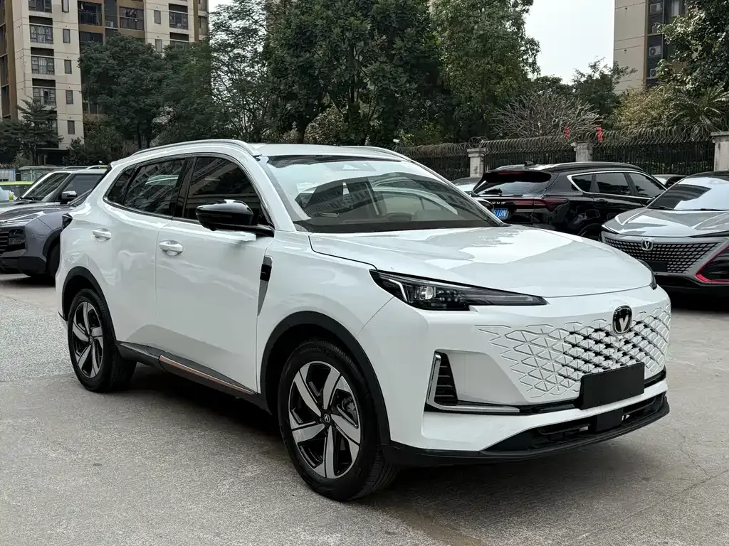 Changan CS55PLUS — фото 10