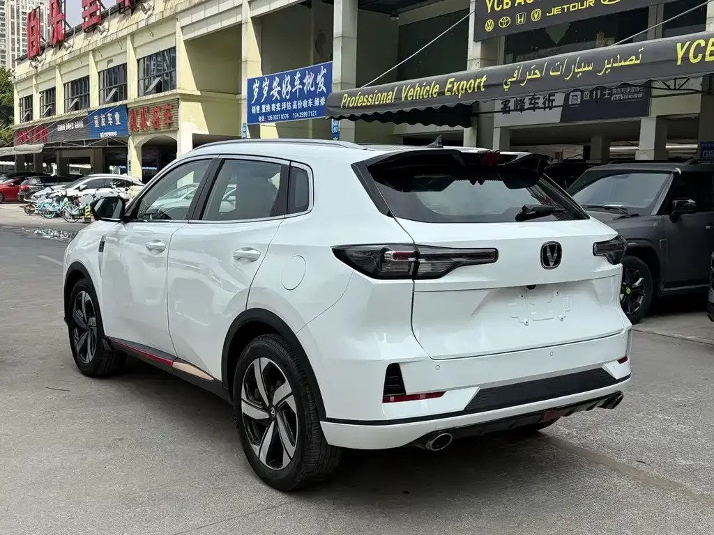Changan CS55PLUS — фото 6