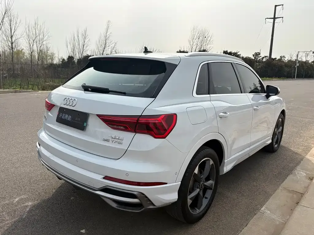 Audi Q3 2023 из CN, фото 5