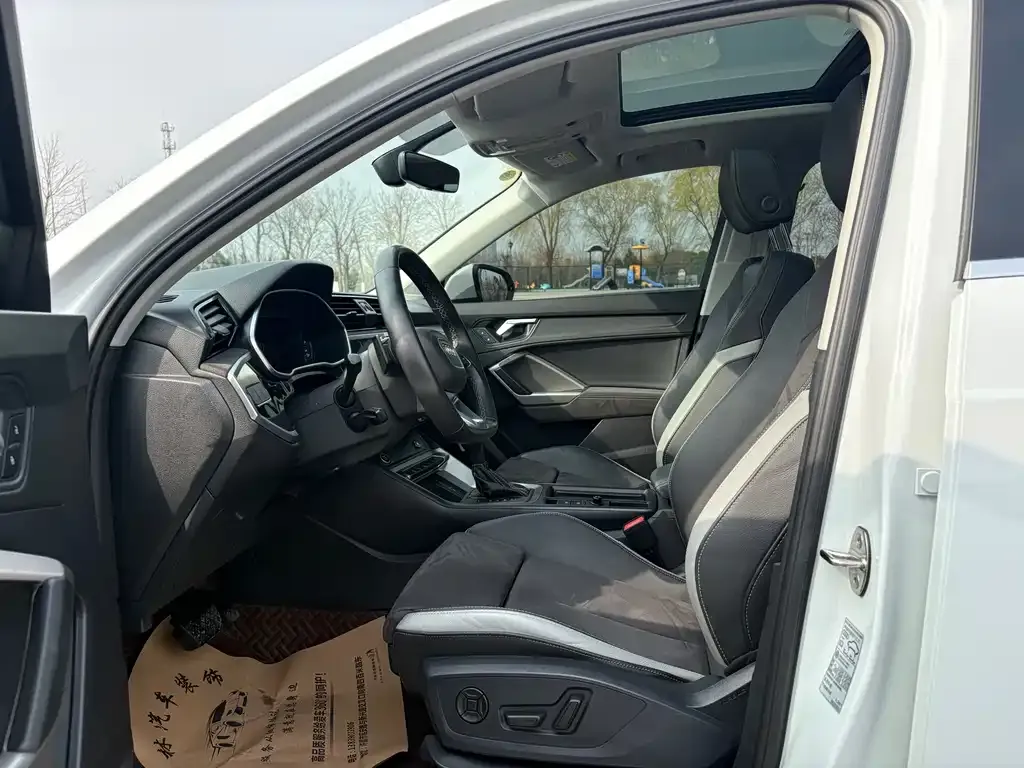 Audi Q3 2023 из CN, фото 7