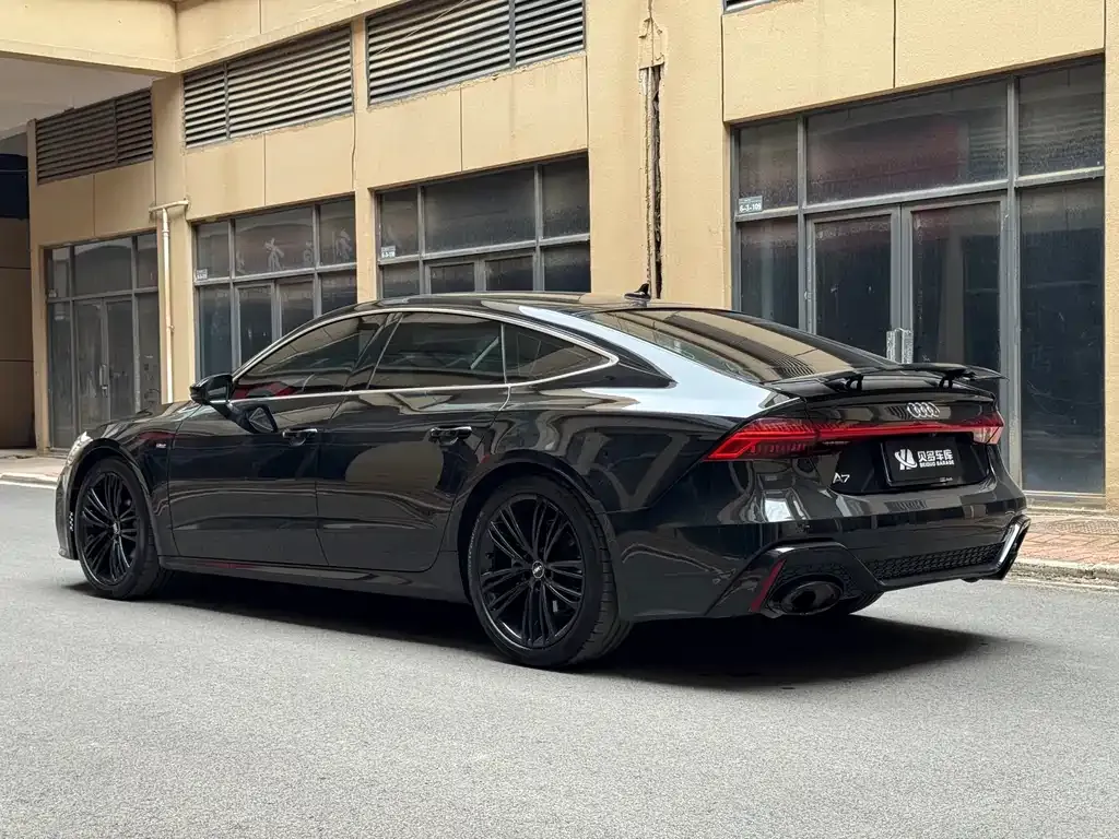 Audi A7 — фото 9