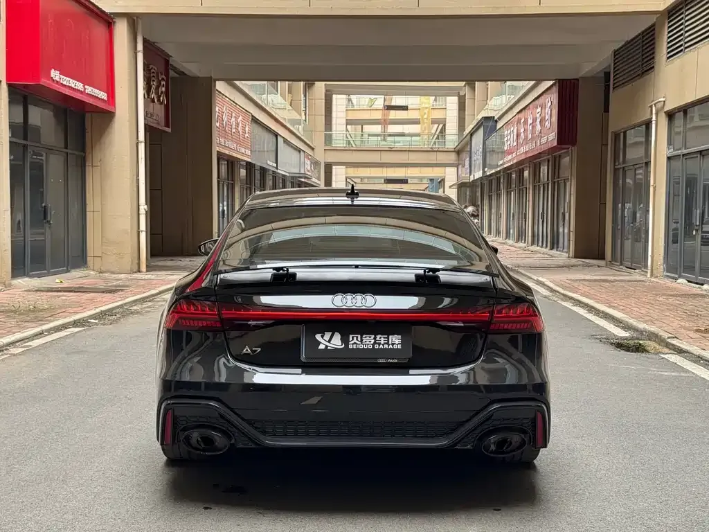 Audi A7 — фото 7