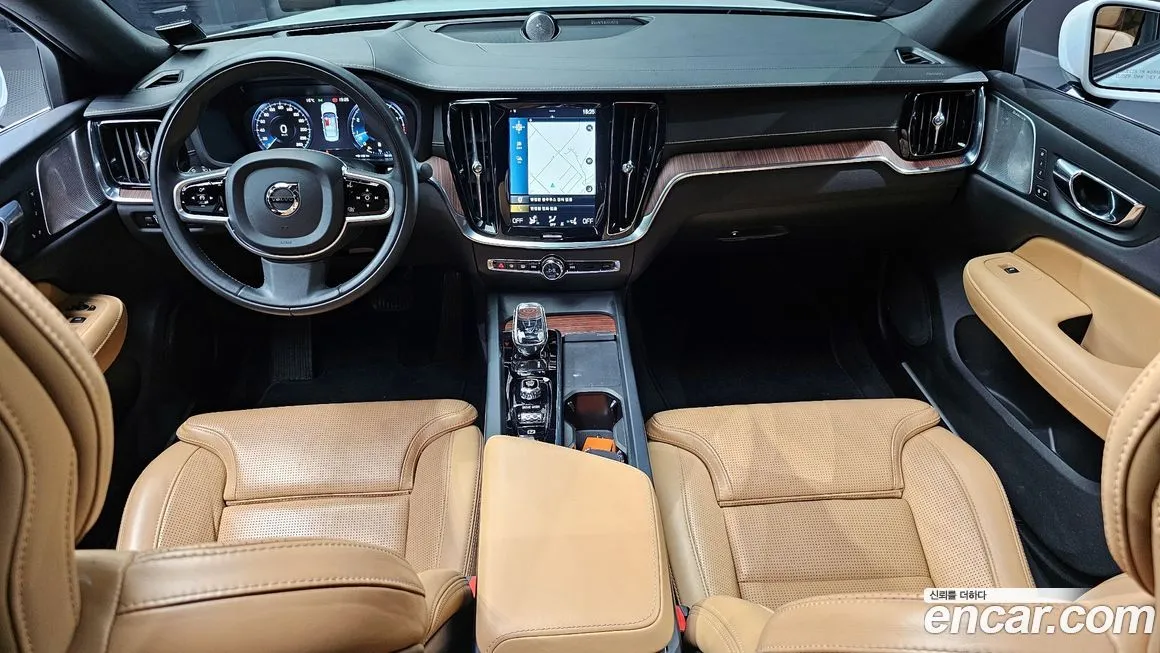 Volvo S60 2021 из KR, фото 8
