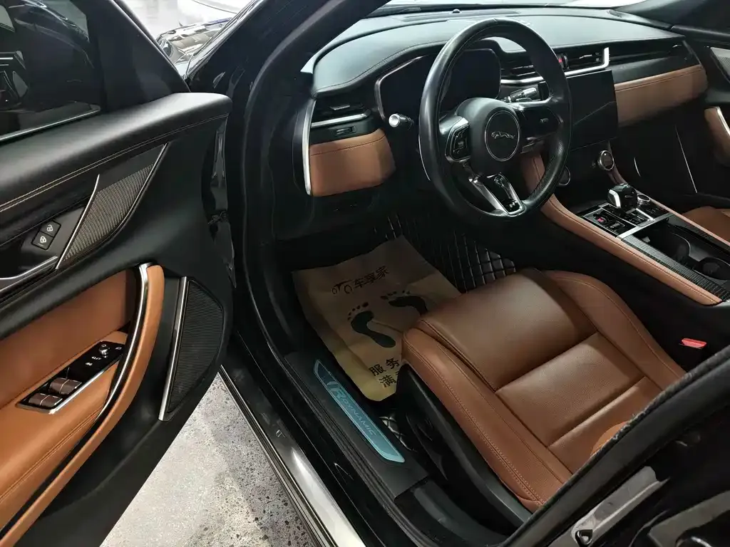 Jaguar XFL 2021 из CN, фото 9