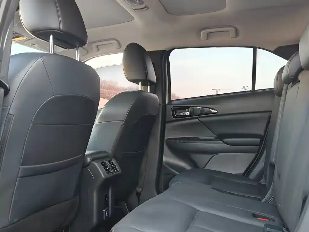 Mitsubishi Eclipse Cross 2021 из CN, фото 2