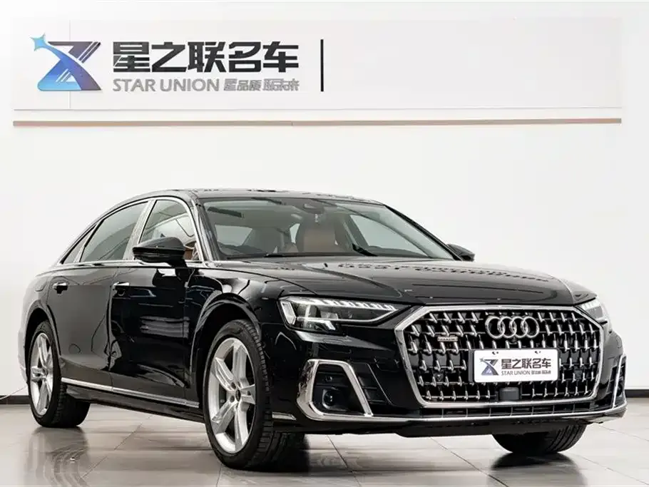 Audi A8 — фото 4