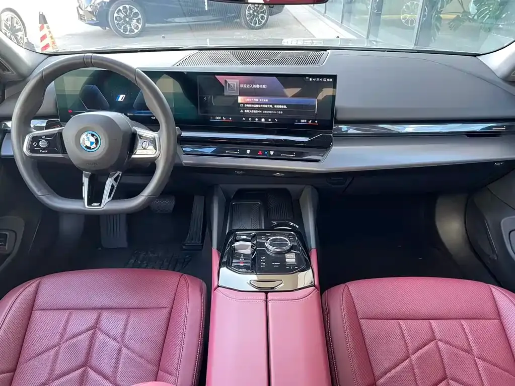 BMW i5 — фото 9