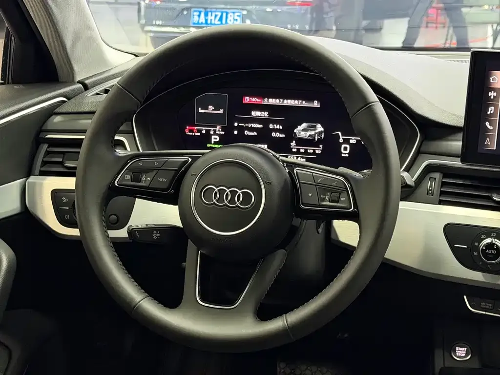 Audi A4L 2021 из CN, фото 7