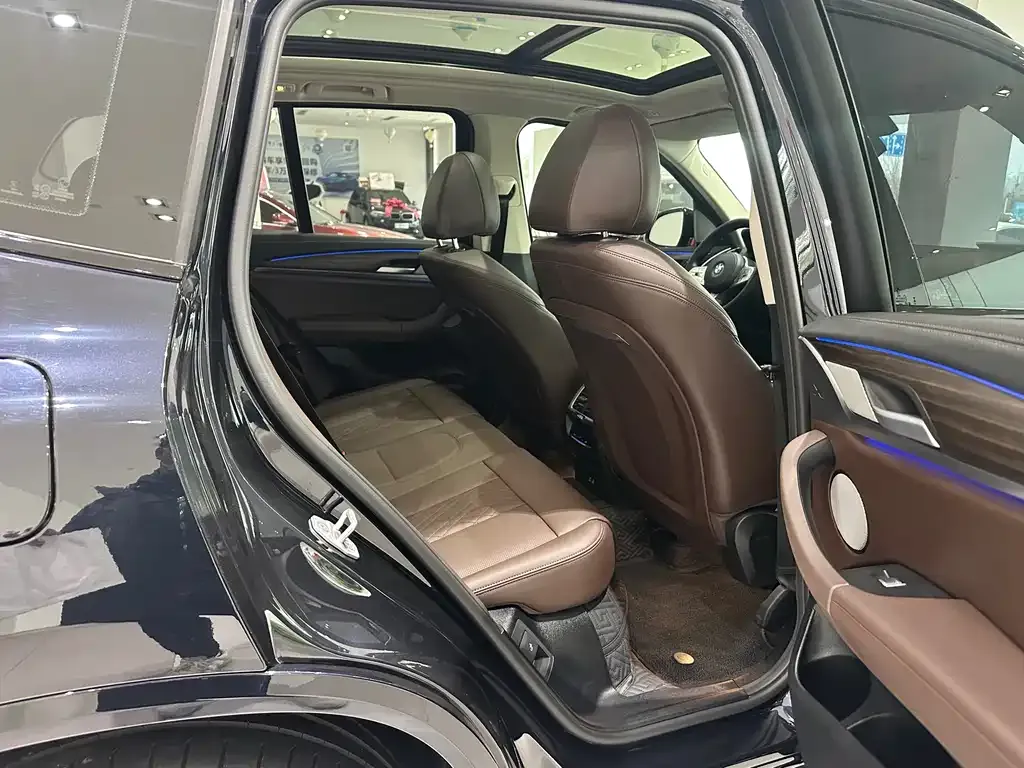 BMW X3 2024 из CN, фото 3