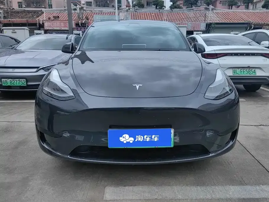Tesla Model Y — фото 6
