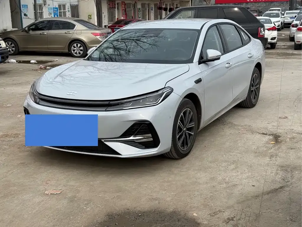 Geely 银河A7