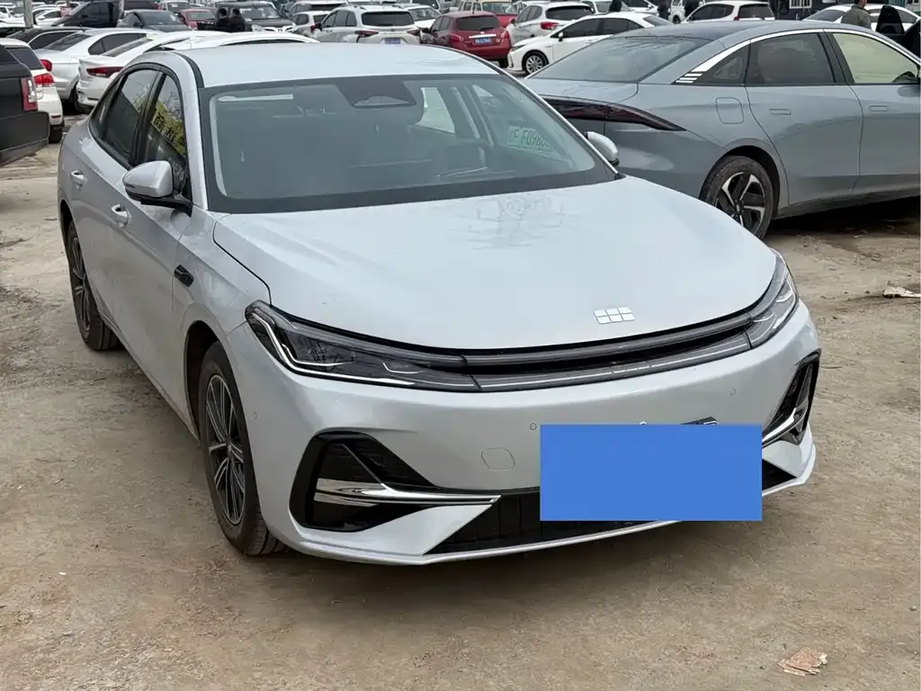 Geely 银河A7 2025 из CN, фото 4