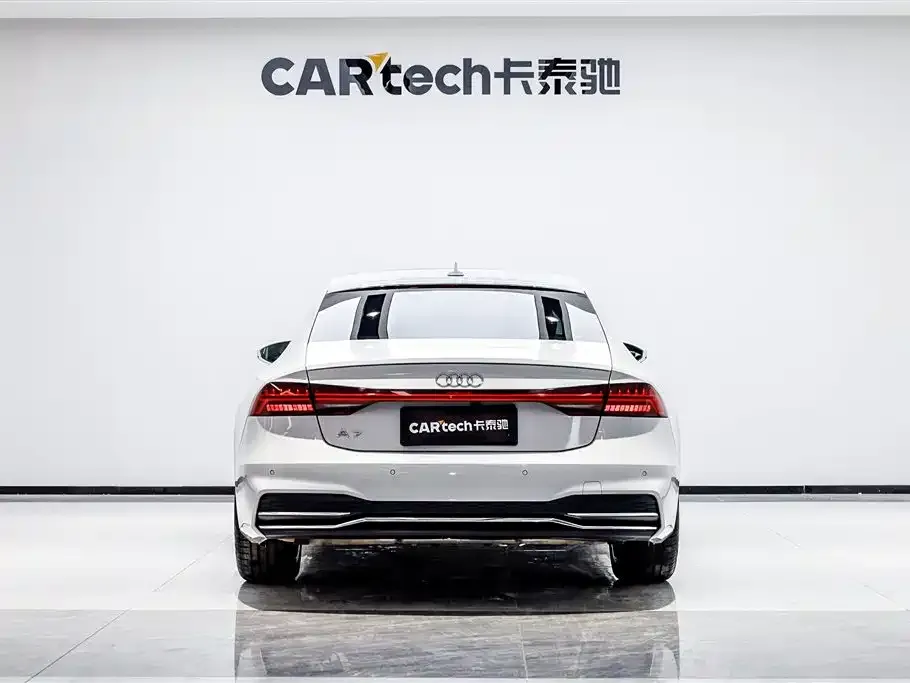 Audi A7 2021 из CN, фото 4