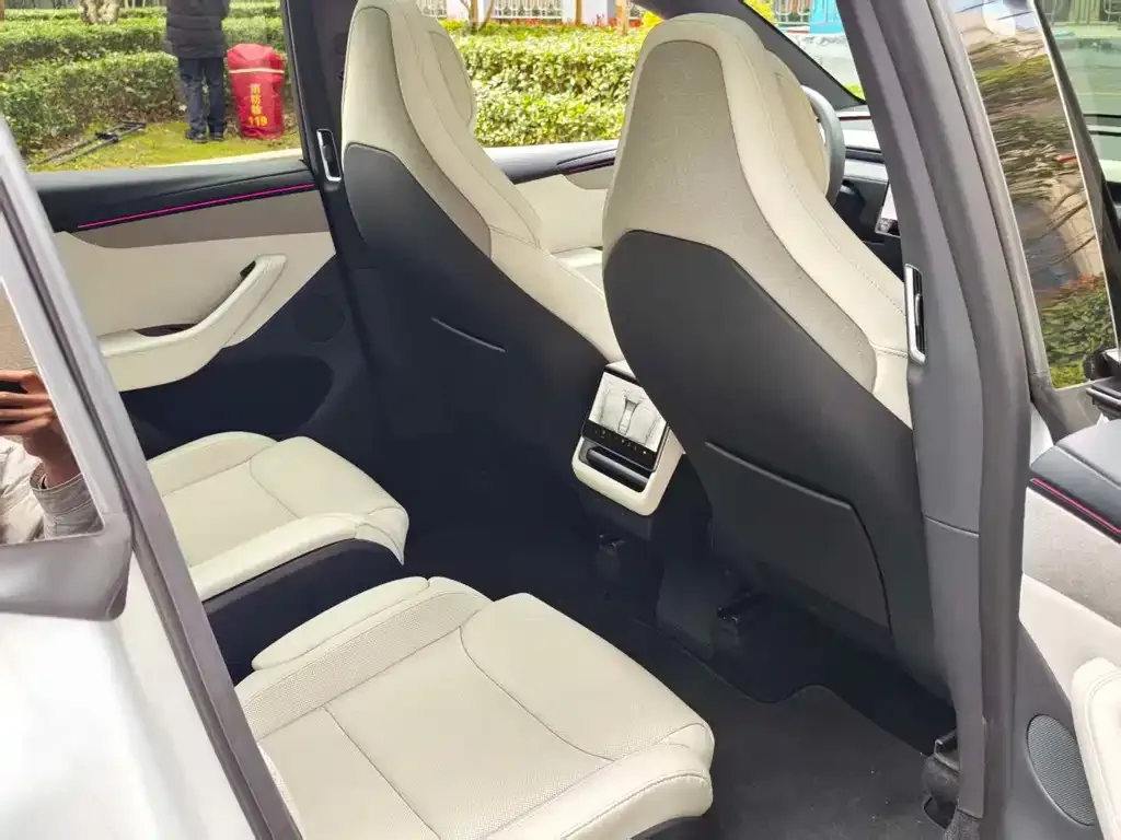 Tesla Model Y L 2026 из CN, фото 4