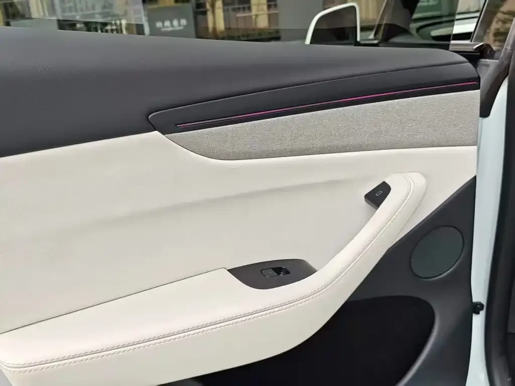 Tesla Model Y L 2026 из CN, фото 3
