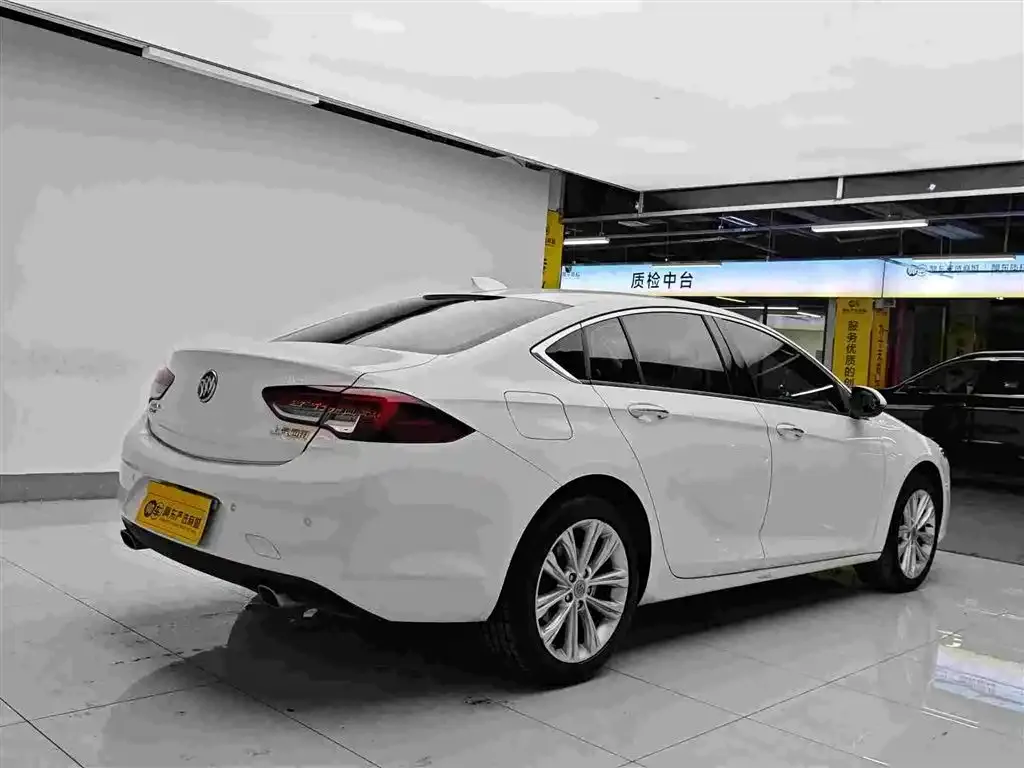 Buick Regal — фото 7