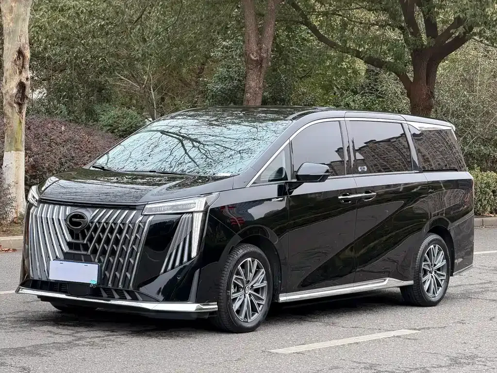 GAC Motor Trumpchi M8 — фото 1