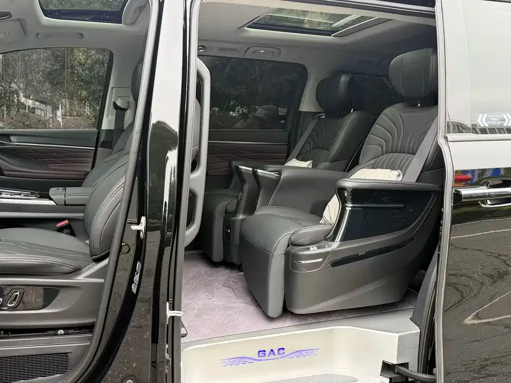 GAC Motor Trumpchi M8 — фото 3