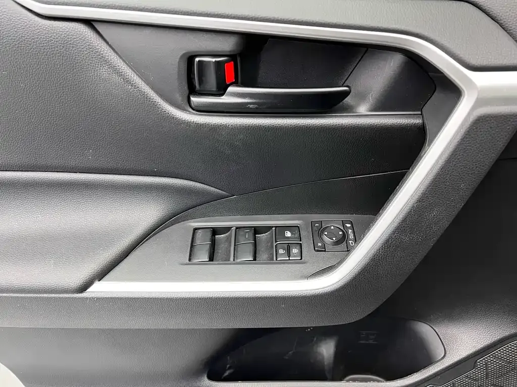 Toyota Wildlander 2024 из CN, фото 8