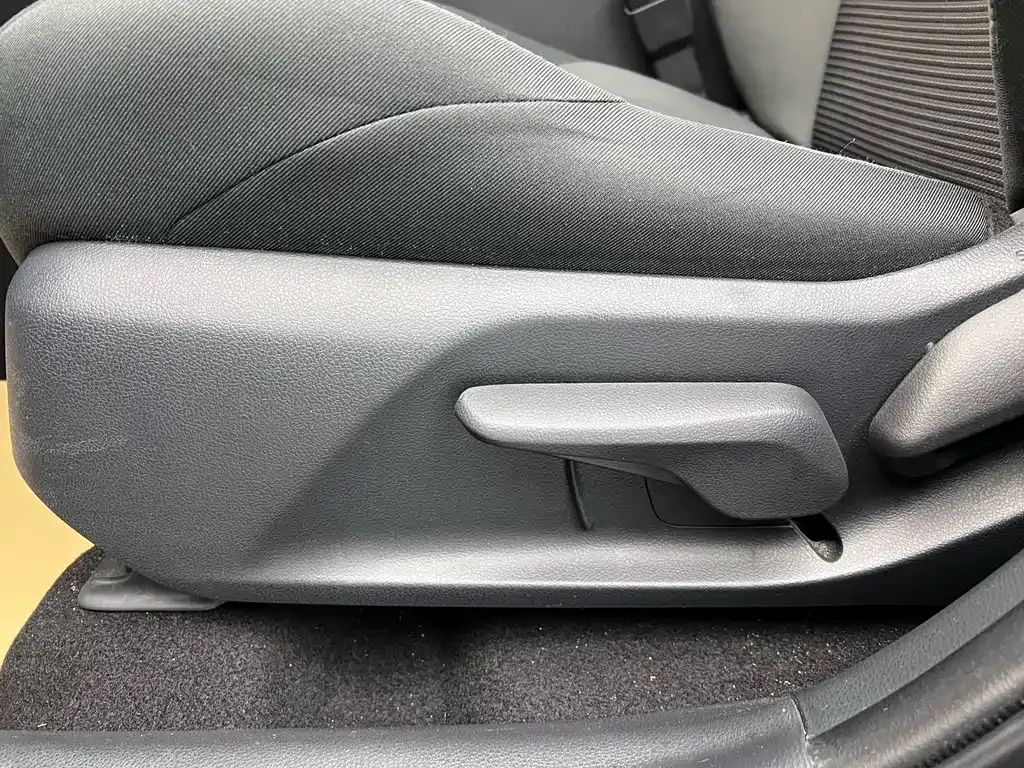 Toyota Wildlander 2024 из CN, фото 9