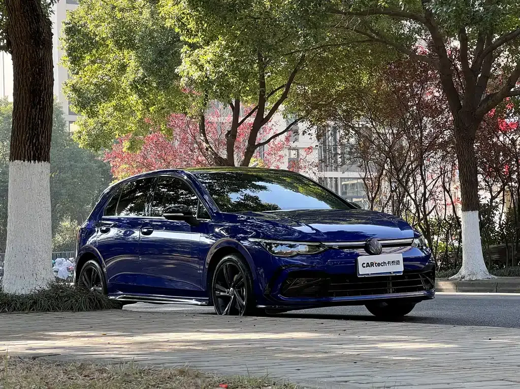 Volkswagen Golf 2023 из CN, фото 8