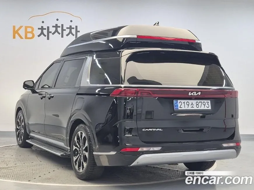 Kia Carnival — фото 10