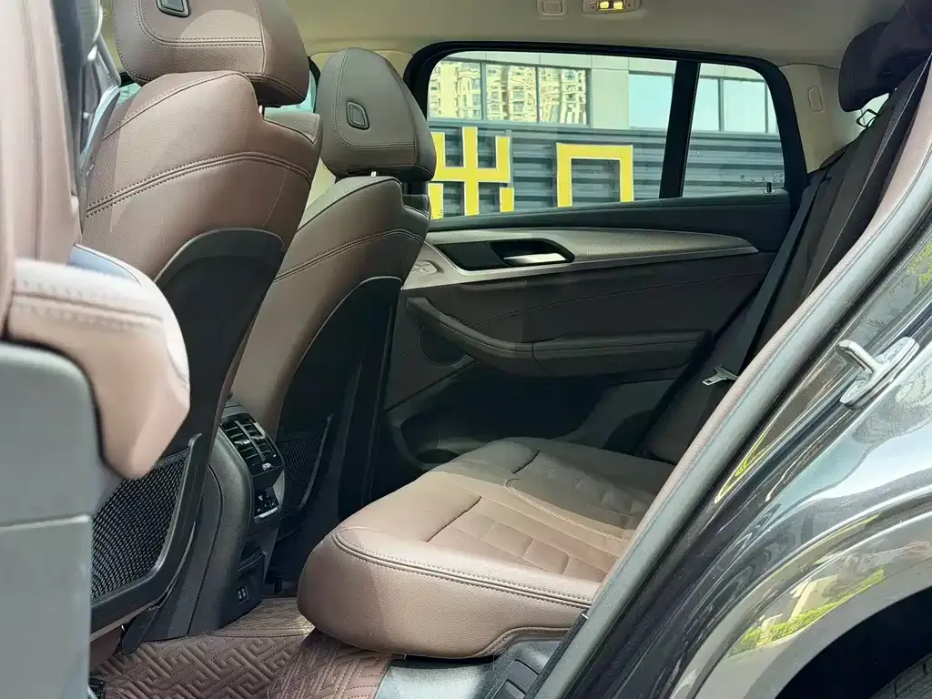 BMW X4 2021 из CN, фото 3