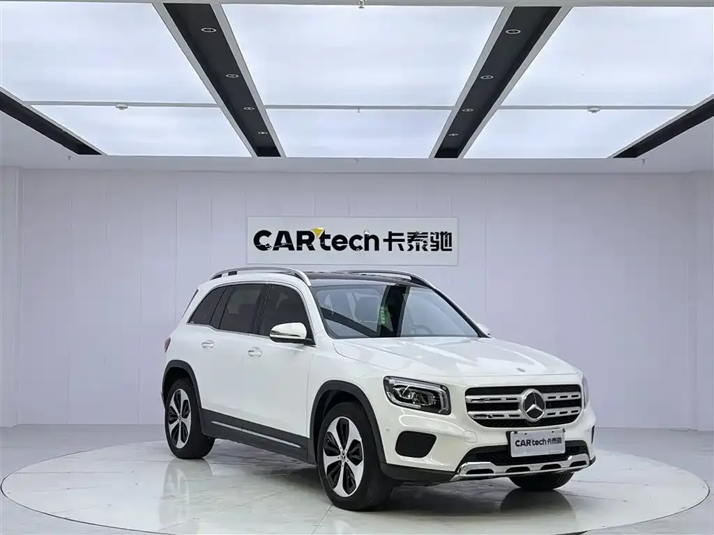 Mercedes-Benz GLB — фото 4