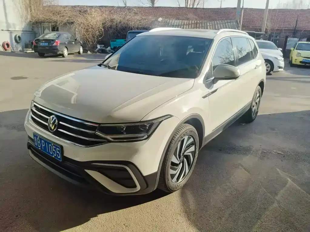 Volkswagen Tiguan L