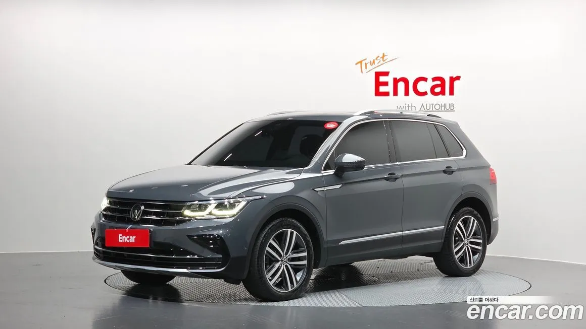 Volkswagen Tiguan — фото 1
