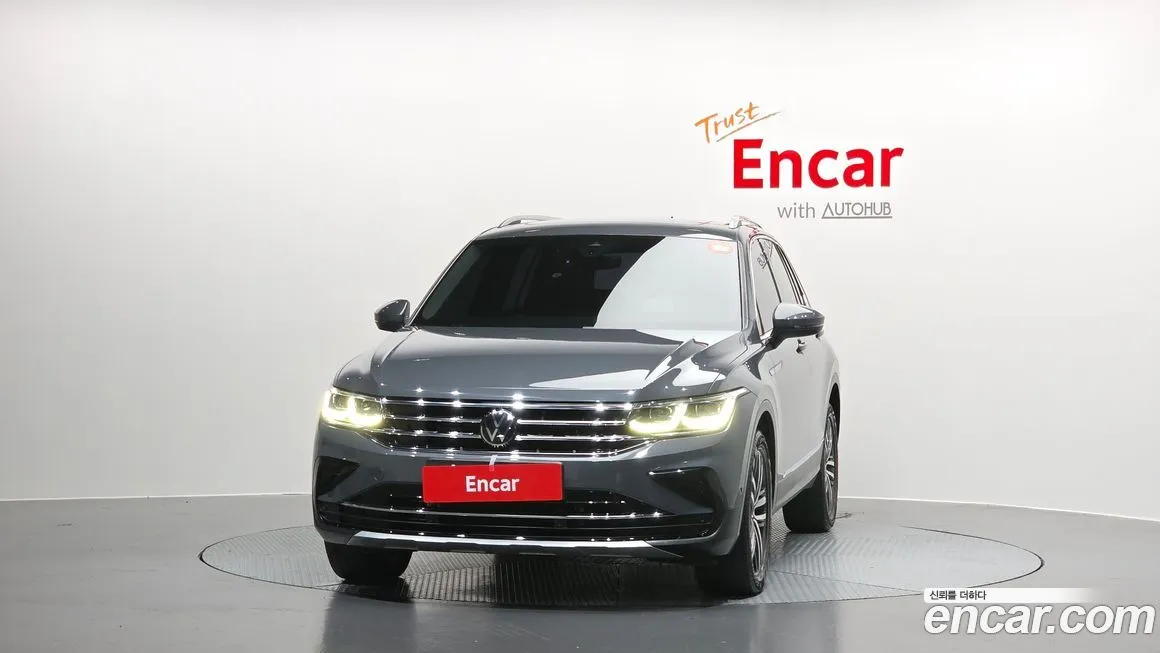 Volkswagen Tiguan — фото 8