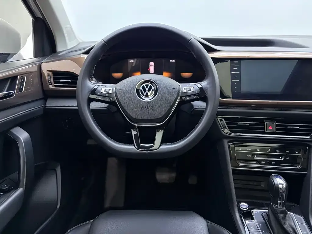 Volkswagen Tharu 2022 из CN, фото 3