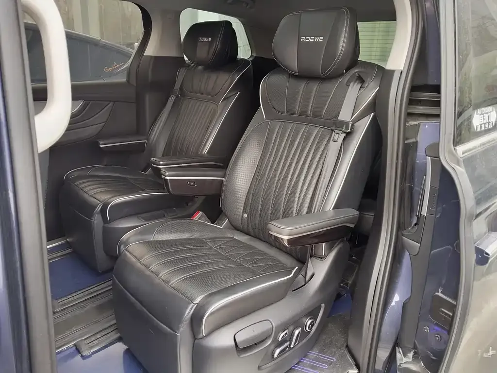 Roewe iMAX8 2022 из CN, фото 2