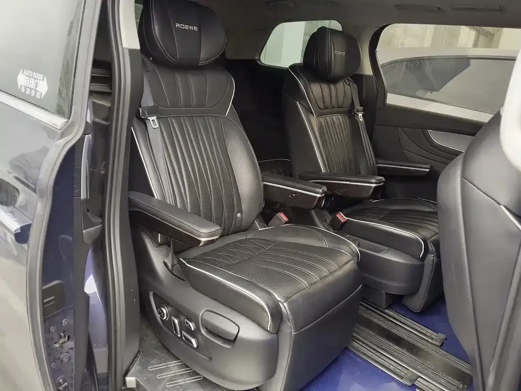 Roewe iMAX8 2022 из CN, фото 3