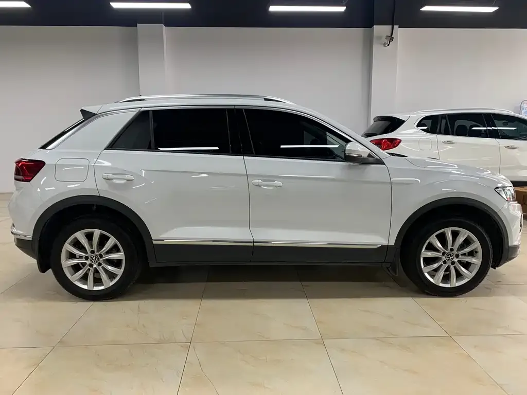 Volkswagen T-Roc 2022 из CN, фото 2