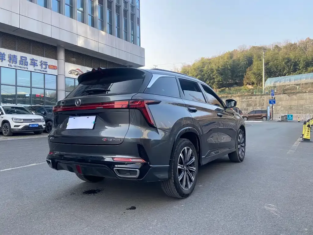 Changan CS75PLUS — фото 2
