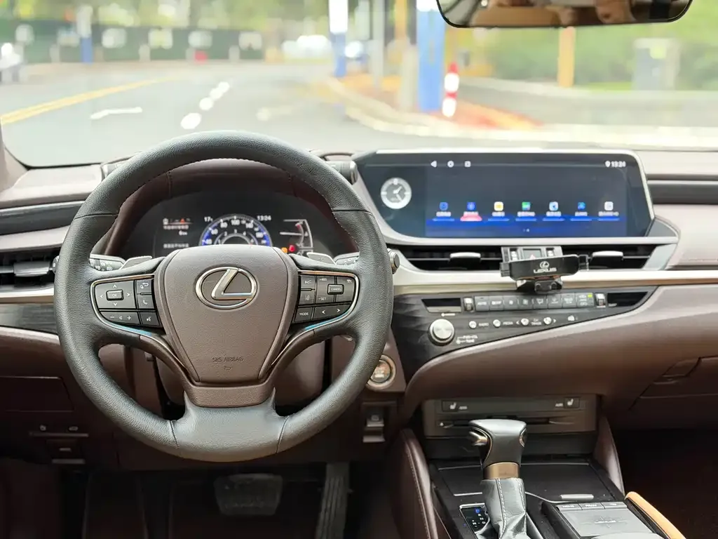 Lexus ES 2021 из CN, фото 7