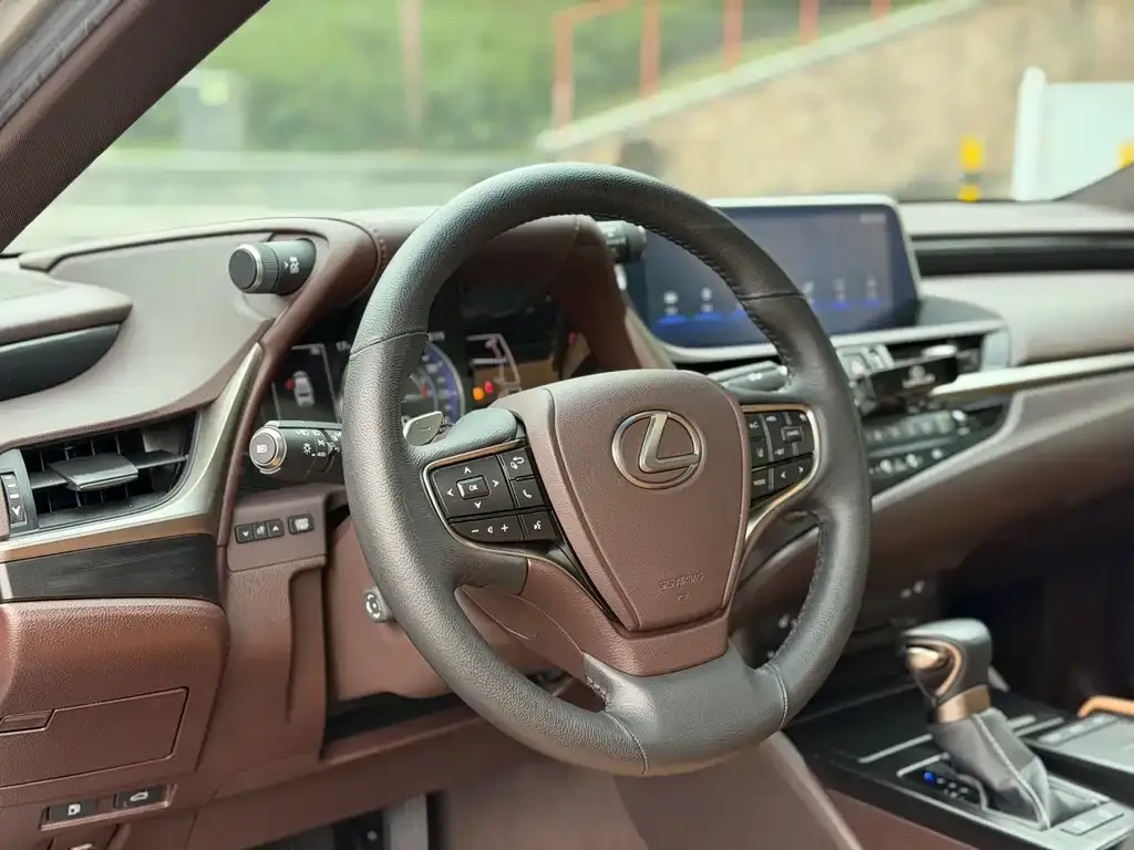 Lexus ES 2021 из CN, фото 9