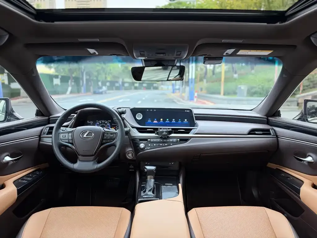 Lexus ES 2021 из CN, фото 5