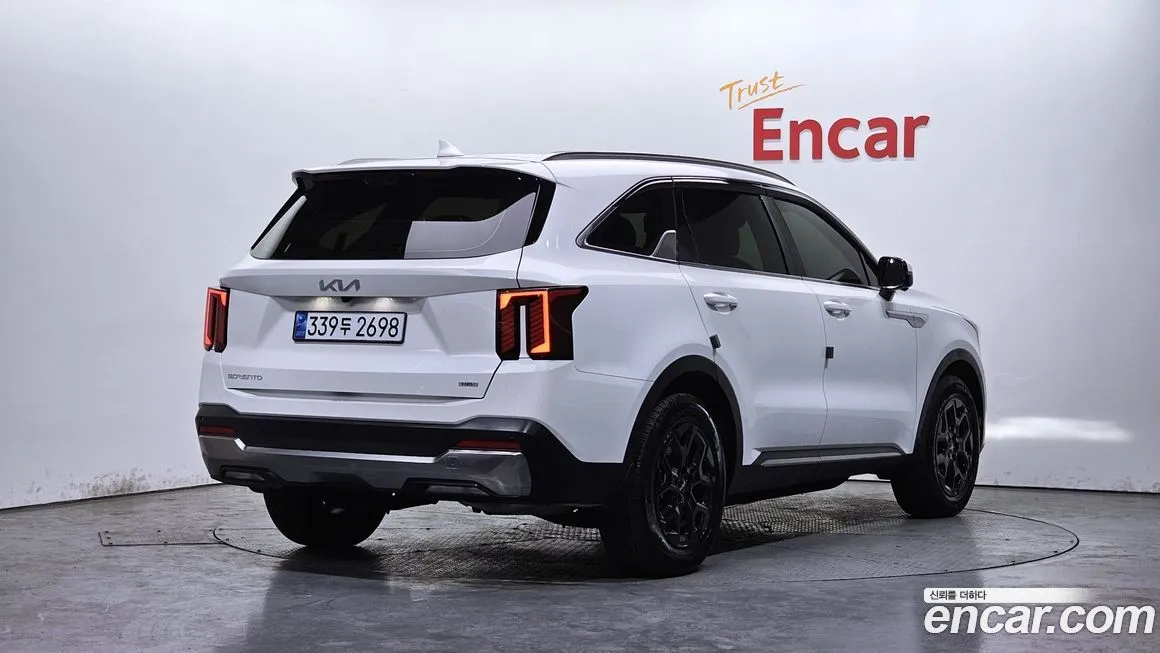 Kia Sorento — фото 9