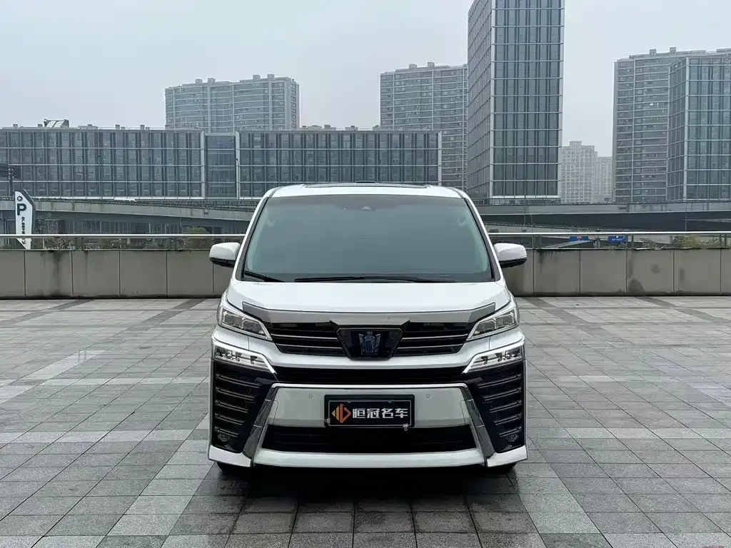 Toyota Vellfire — фото 6