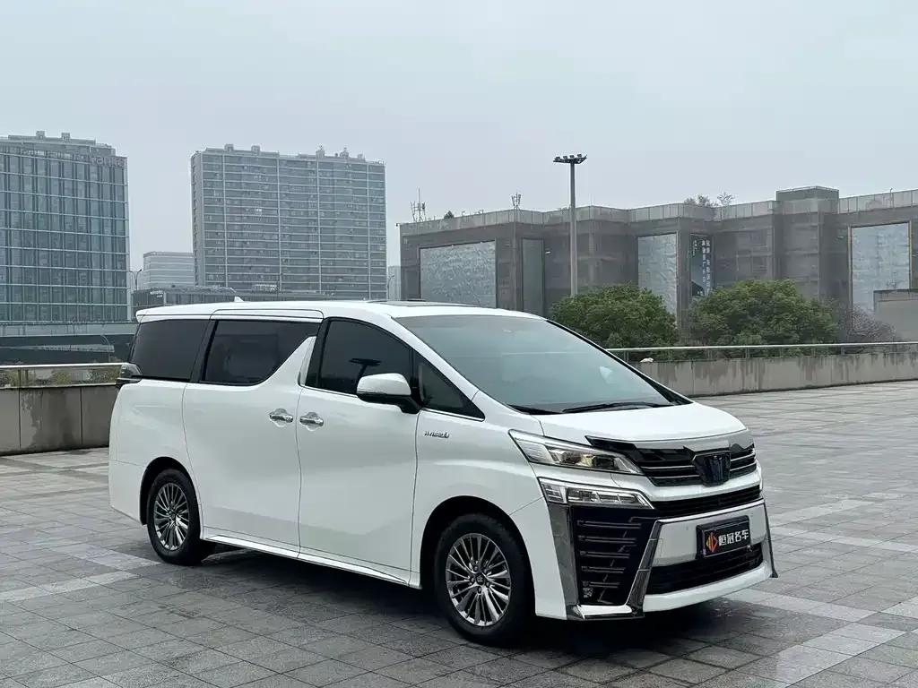 Toyota Vellfire — фото 5