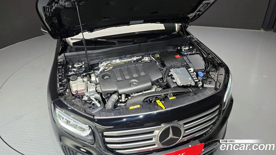 Mercedes-Benz GLB-Class — фото 10