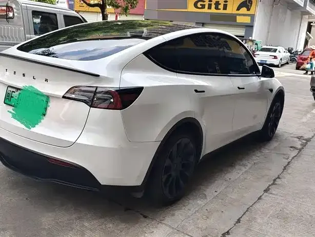 Tesla Model Y — фото 7