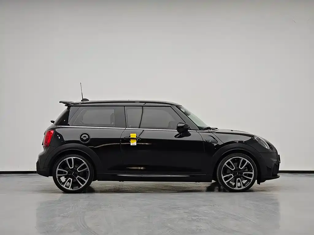 MINI Cooper (3-door) 2023 из CN, фото 7